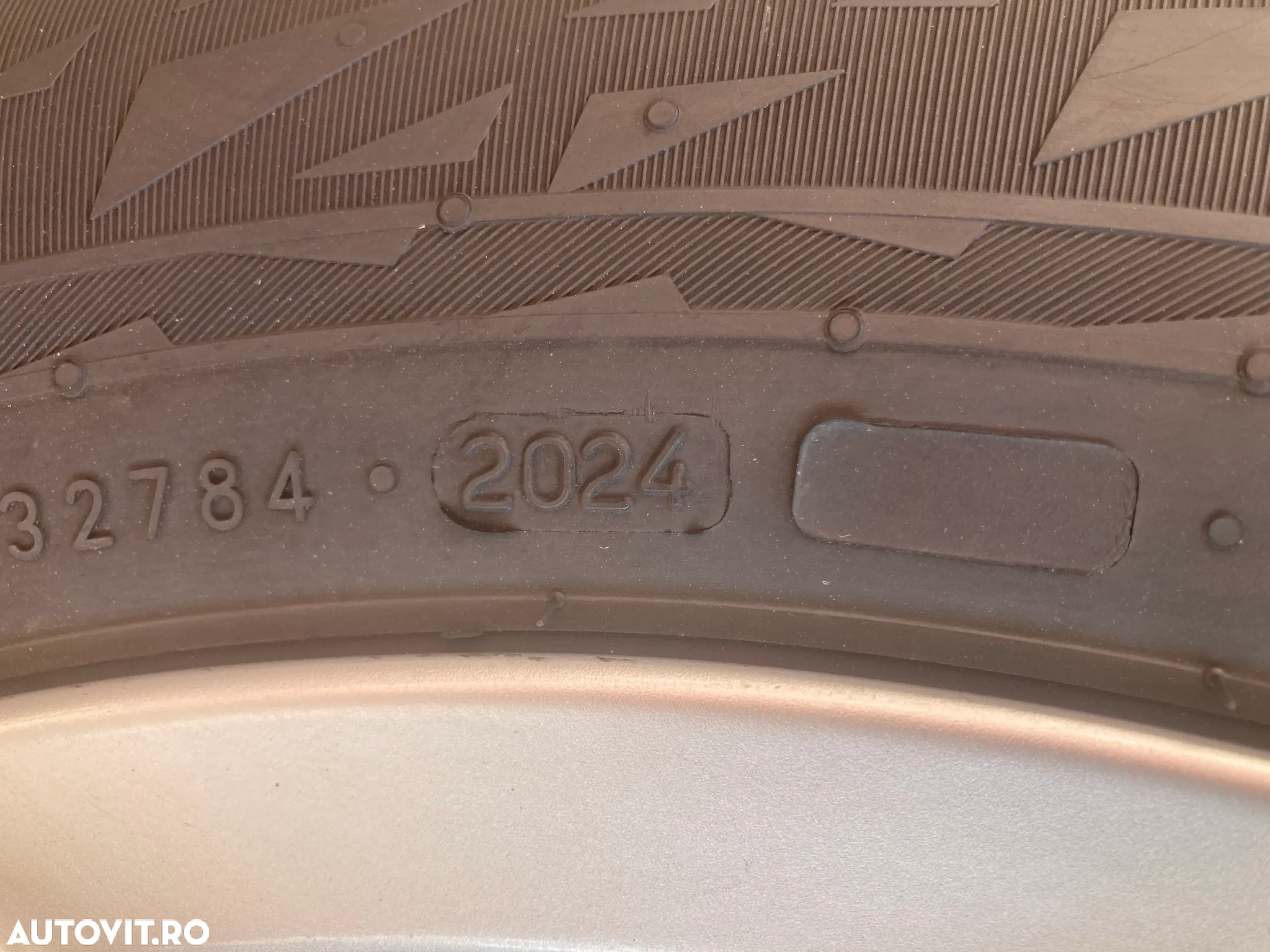 Volvo XC 40 T3 AT8 Momentum - 32