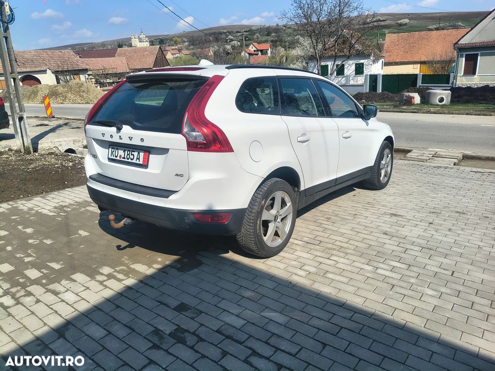 Volvo XC 60 D3 AWD Kinetic - 4