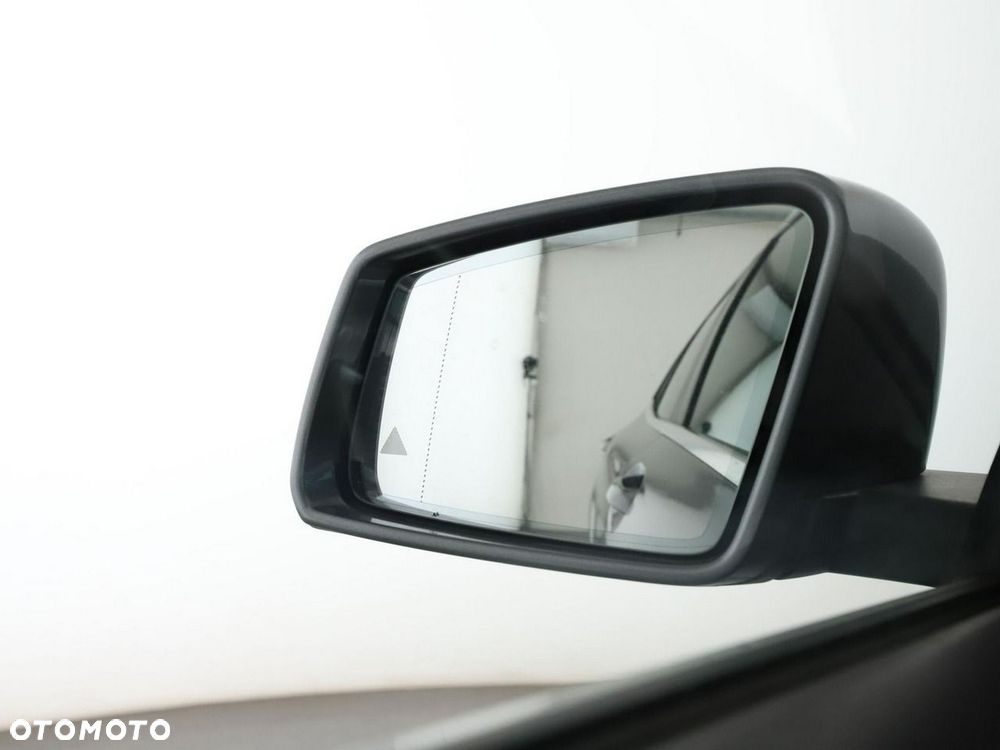 Mercedes-Benz GLA 250 AMG Line - 35
