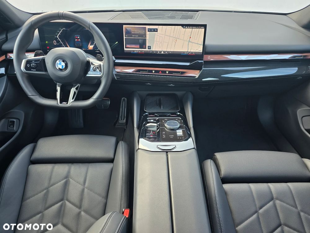 BMW Seria 5 520d xDrive mHEV M Sport - 8