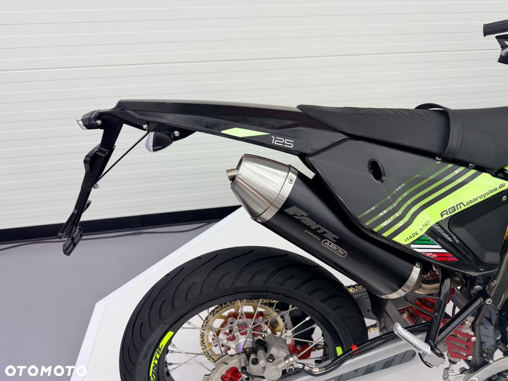 Fantic Inny - 28