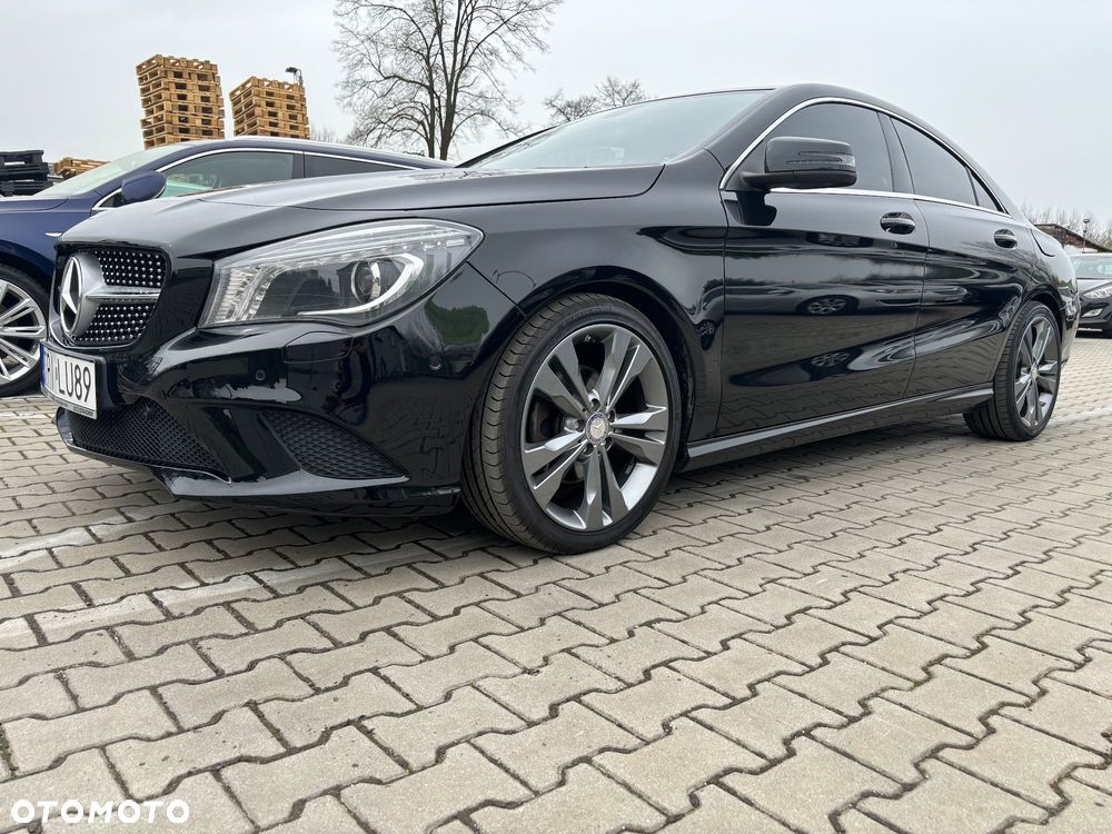 Mercedes-Benz CLA 220 CDI 7G-DCT AMG Line - 11