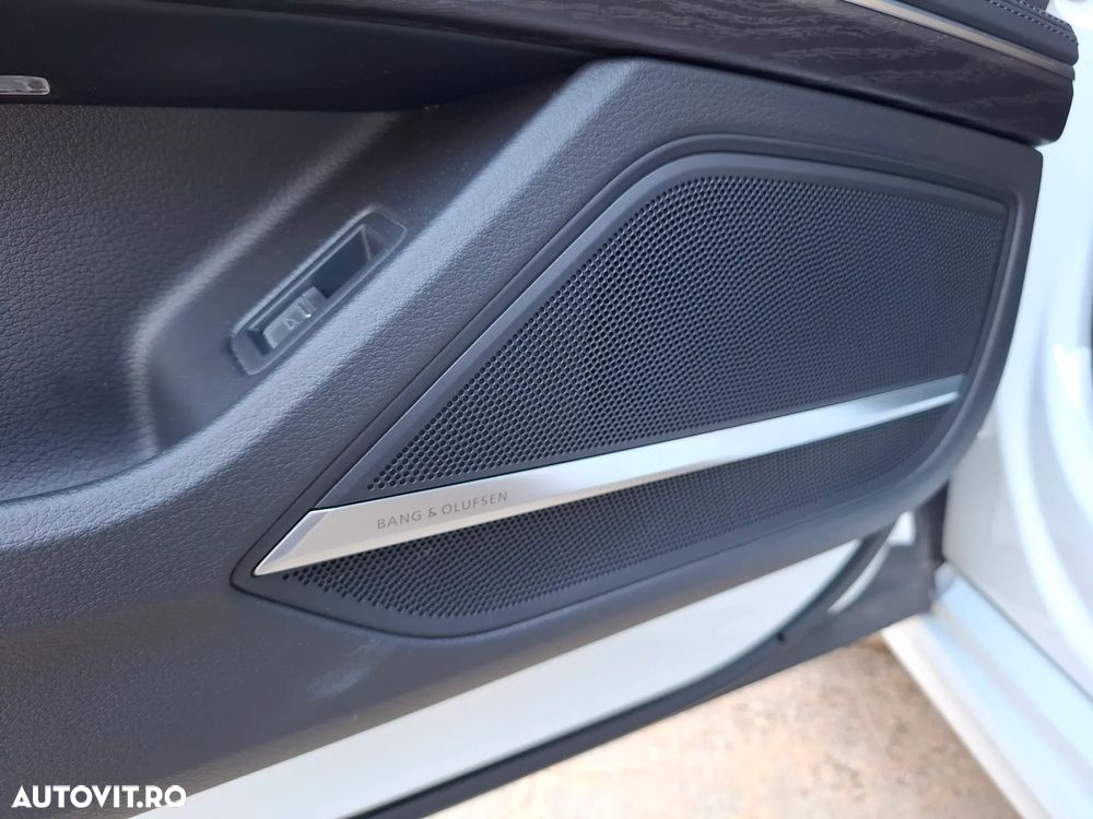 Audi A8 55 TFSI quattro Tiptronic MHEV - 15