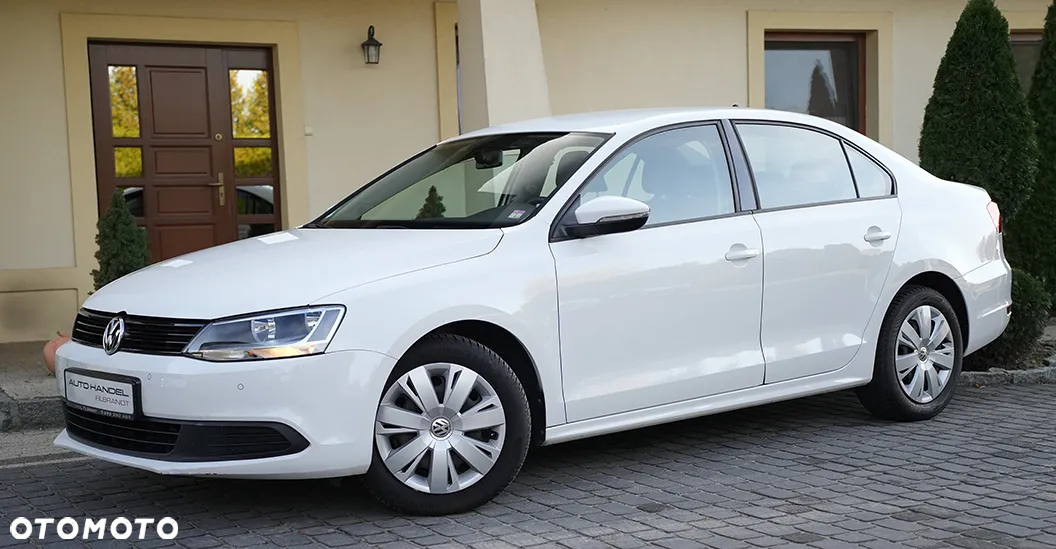 Volkswagen Jetta 1.2 TSI BlueMotion Technology Comfortline - 4