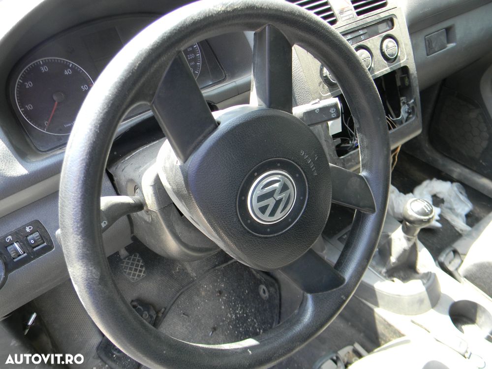 Dezmembrari  VW TOURAN (1T)  2003  > 2010 1.9 TDI Motorina - 10