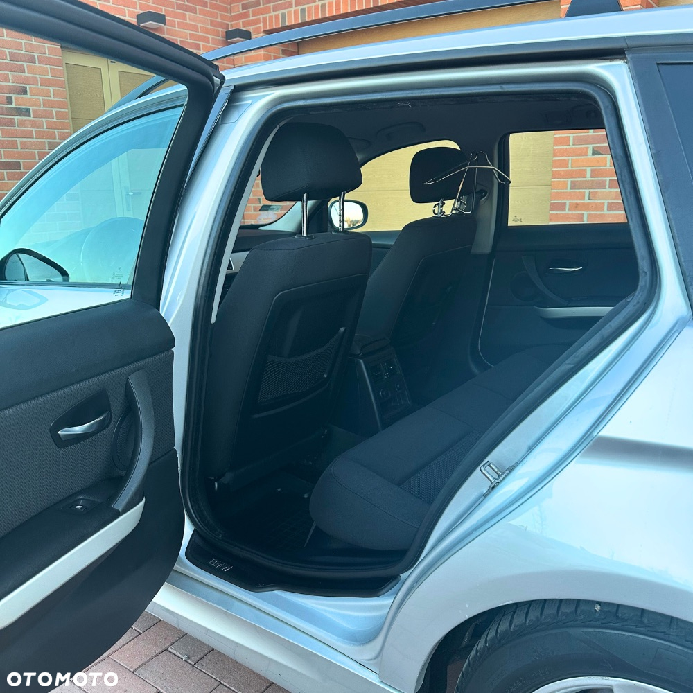 BMW Seria 3 - 15