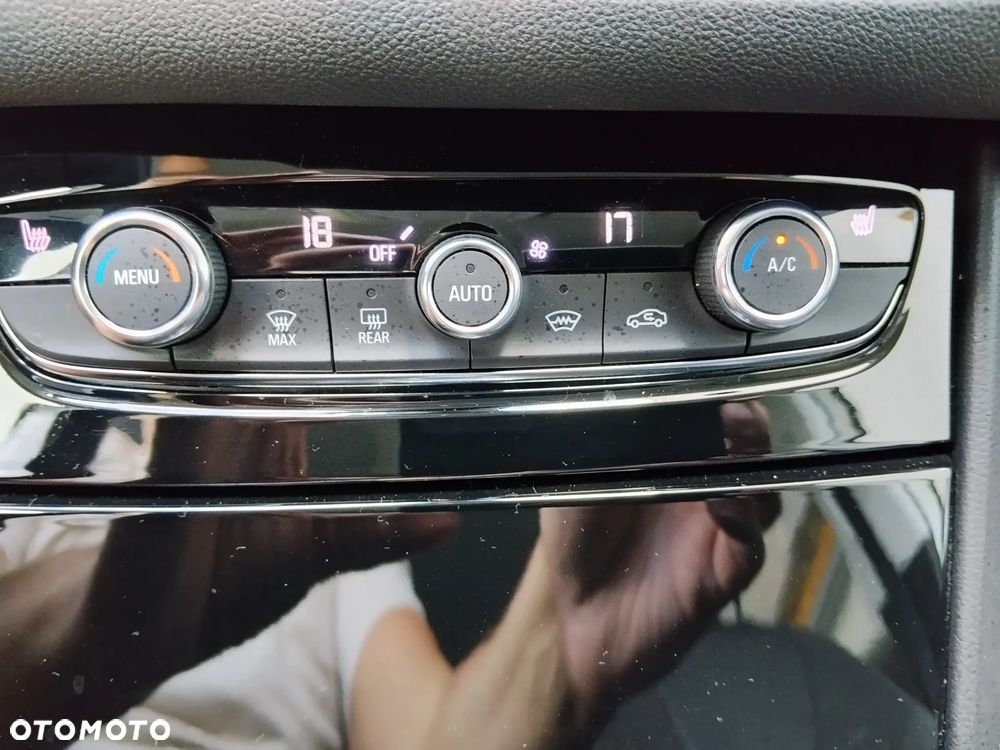 Opel Grandland X 1.6 T PHEV Design Line - 10