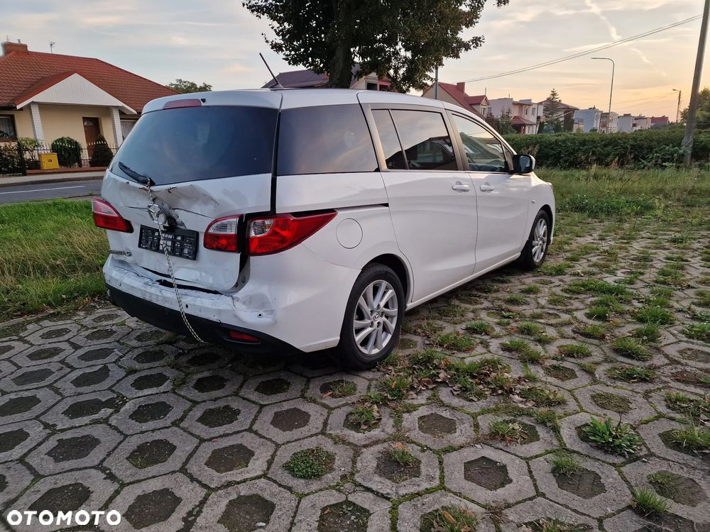 Mazda 5 - 6