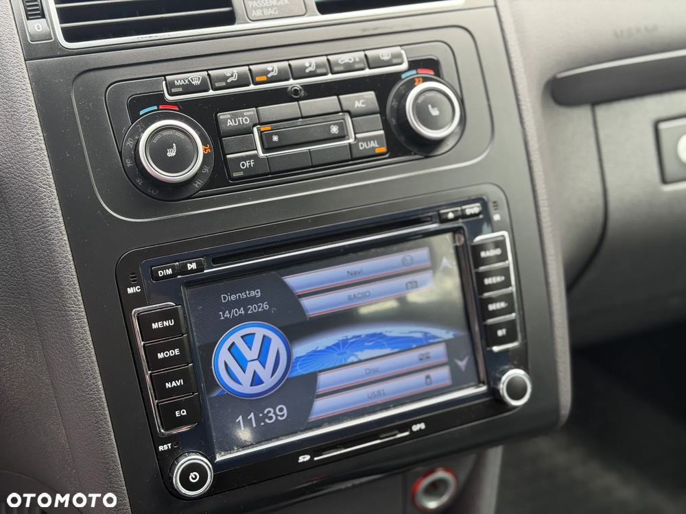 Volkswagen Touran - 13