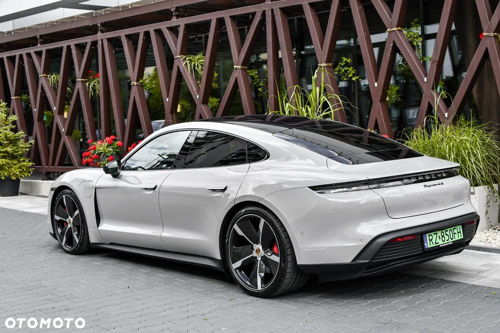 Porsche Taycan 4S Performance Plus - 5