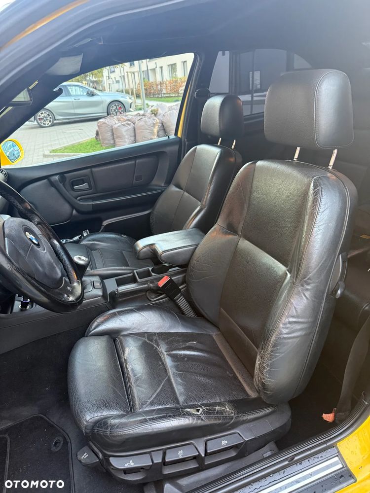 BMW Seria 3 323i - 14