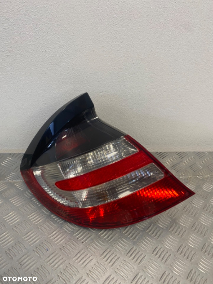 LAMPA TYŁ TYLNA LEWA MERCEDES C-KLASA W203 SPORT COUPE LIFT - 6