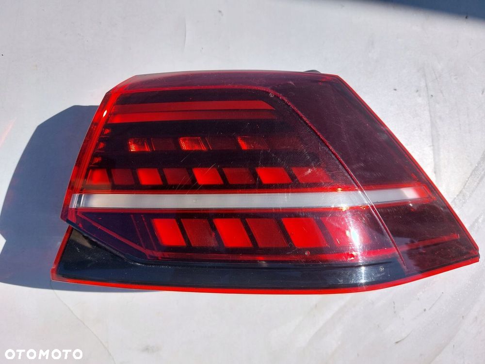 LAMPA PRAWY TYŁ LED VW GOLF VII EU - 1
