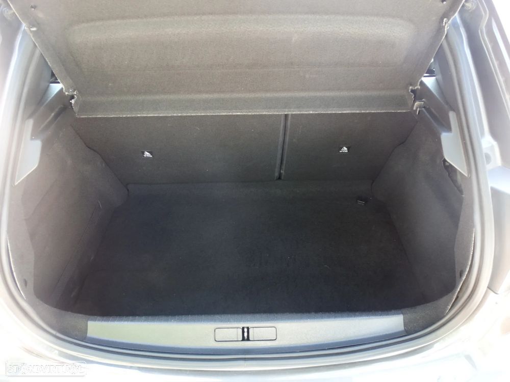 Peugeot 208 1.5 BlueHDi Active Pack - 18