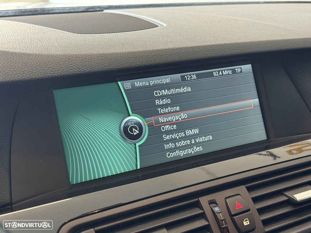 BMW 525 d Exclusive Auto - 17