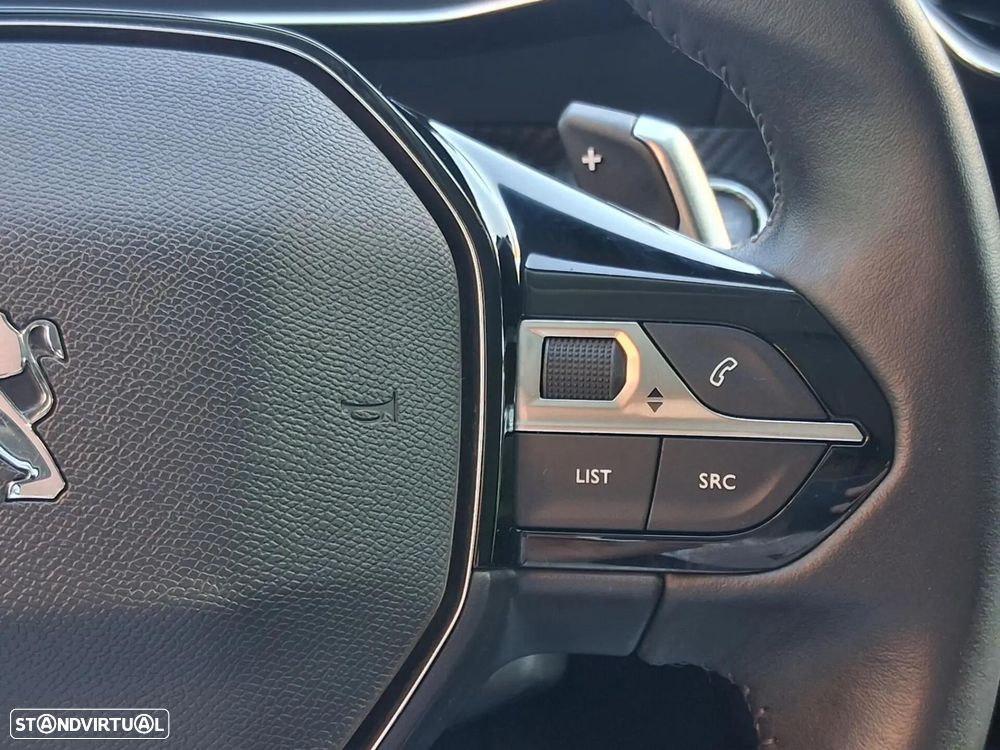 Peugeot 2008 1.2 PureTech Allure EAT8 - 38
