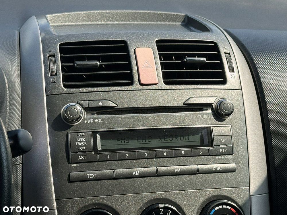 Toyota Auris 1.4 D-4D Premium - 8