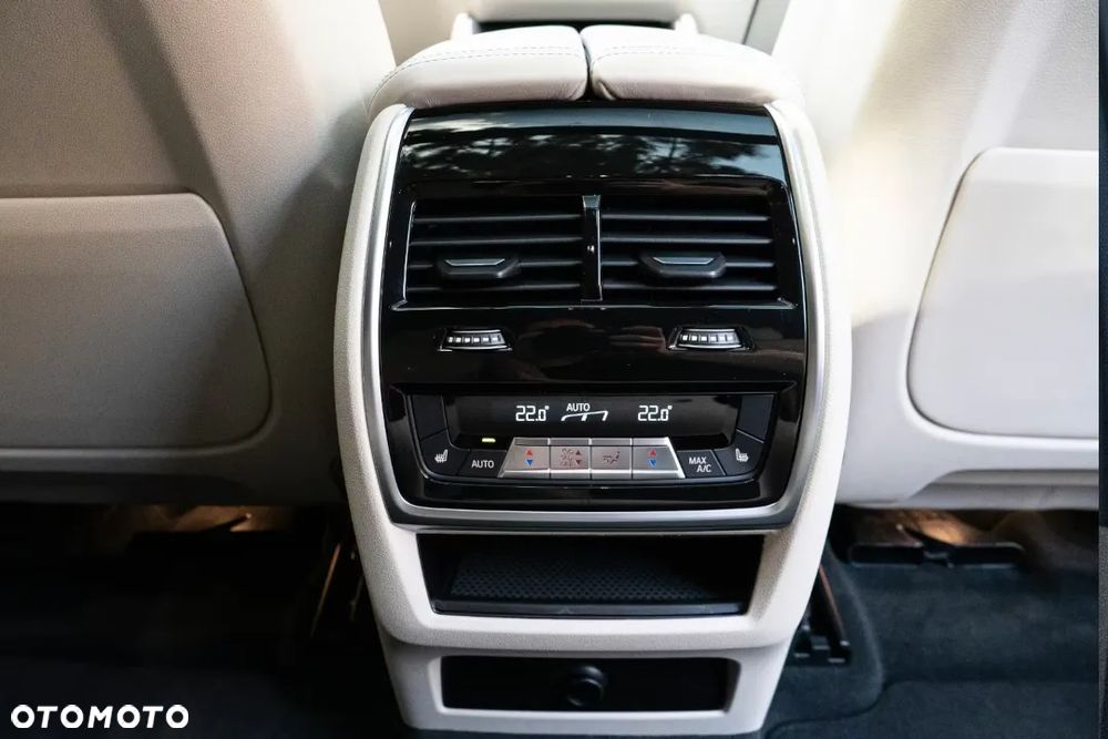BMW X6 xDrive40d mHEV sport - 28