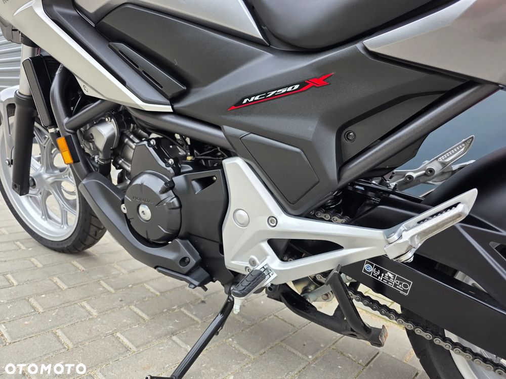 Honda NC - 24