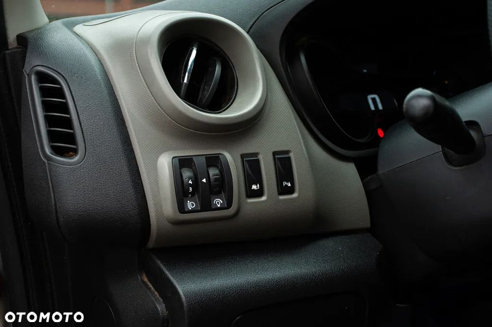 Renault Trafic - 21