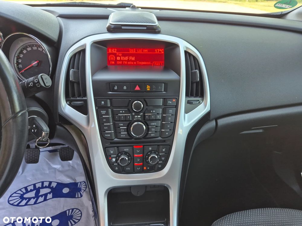Opel Astra 1.4 ecoFLEX - 8