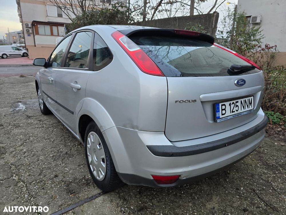 Ford Focus 1.6 TDCi Ambiente - 10