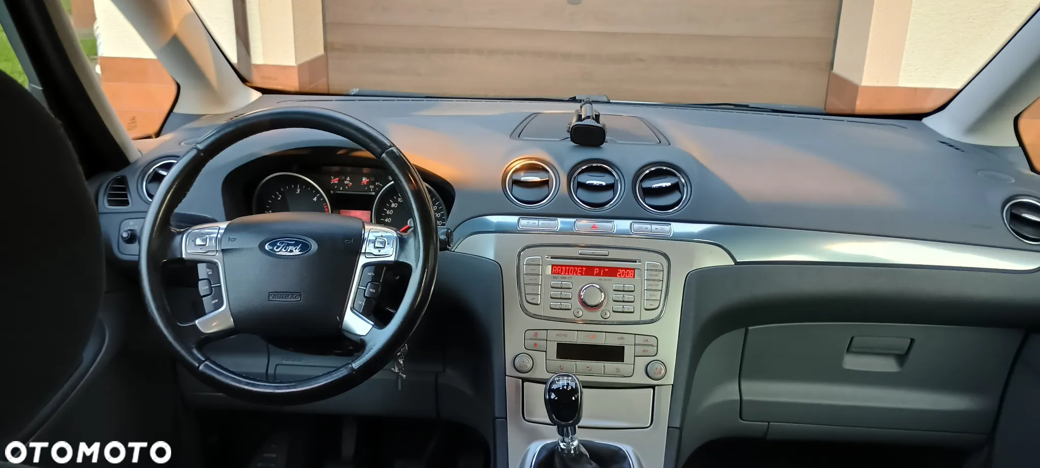 Ford Galaxy - 8