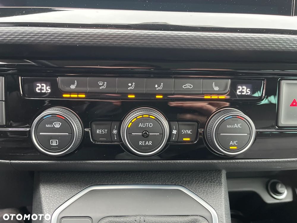 Volkswagen Multivan 2.0 TDI L1 Highline 4Motion DSG - 18