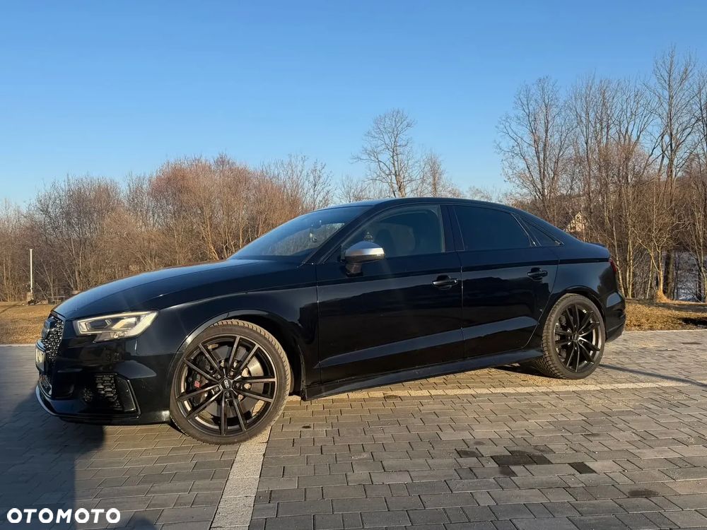 Audi RS3 Limousine - 6