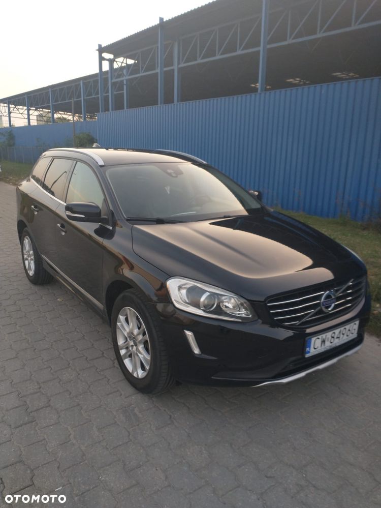 Volvo XC 60 D4 AWD Momentum - 2