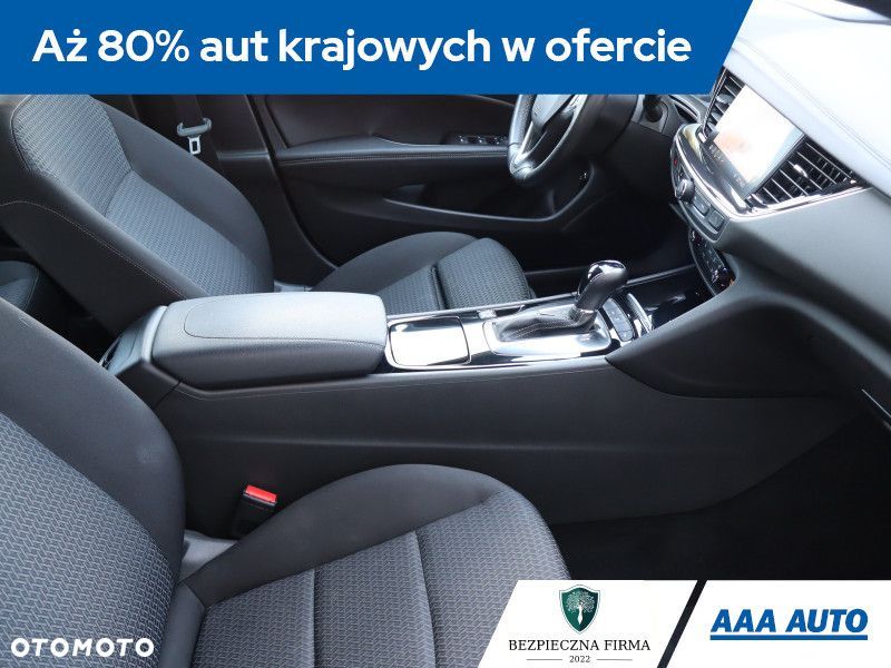 Opel Insignia - 11