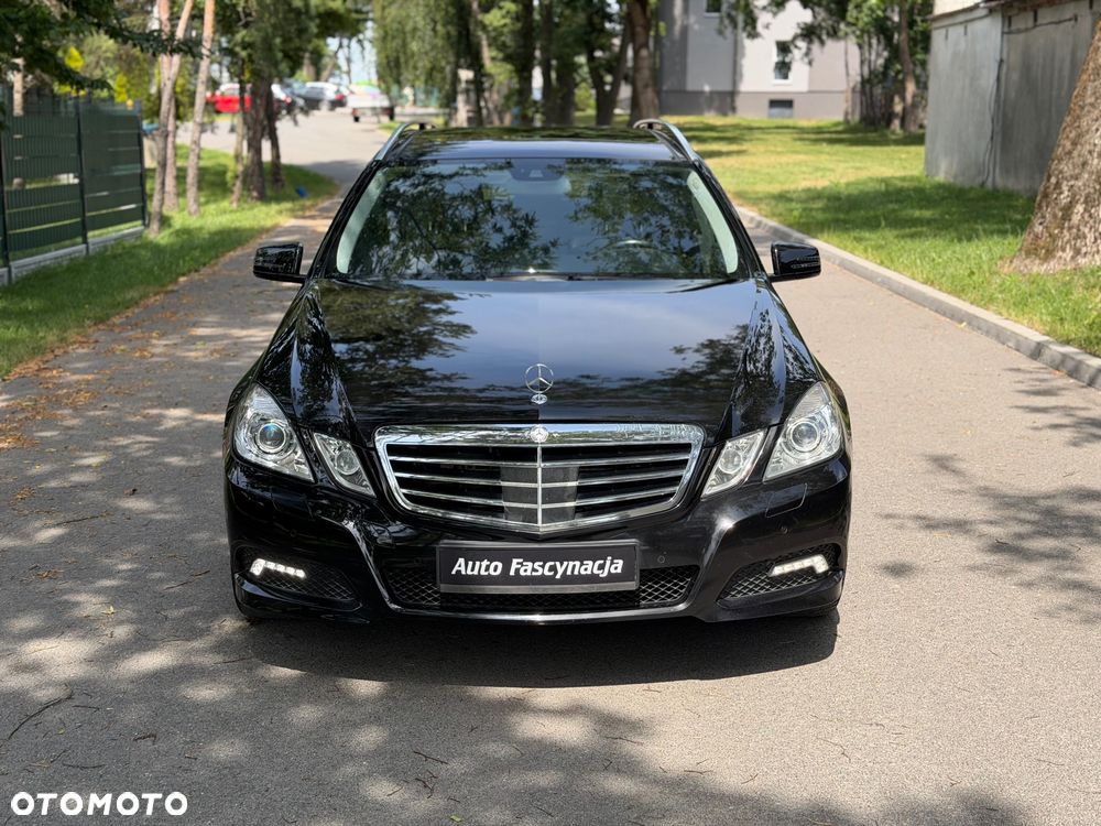 Mercedes-Benz Klasa E 350 CDI DPF 4Matic BlueEFFICIENCY 7G-TRONIC Avantgarde - 2