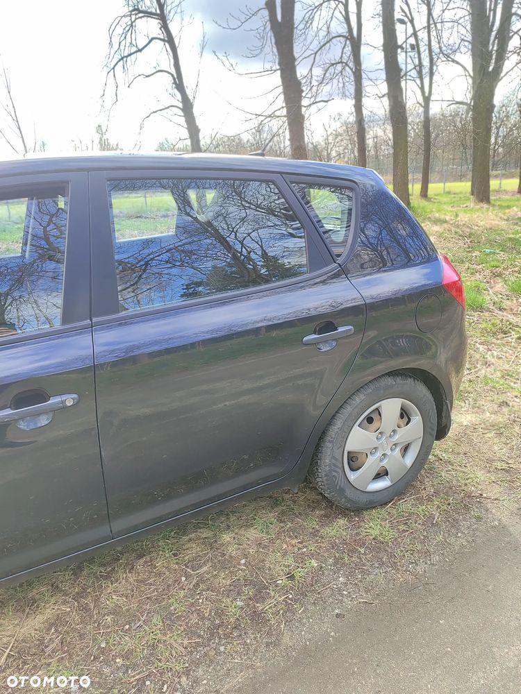 Kia Ceed 1.4 Comfort + - 4