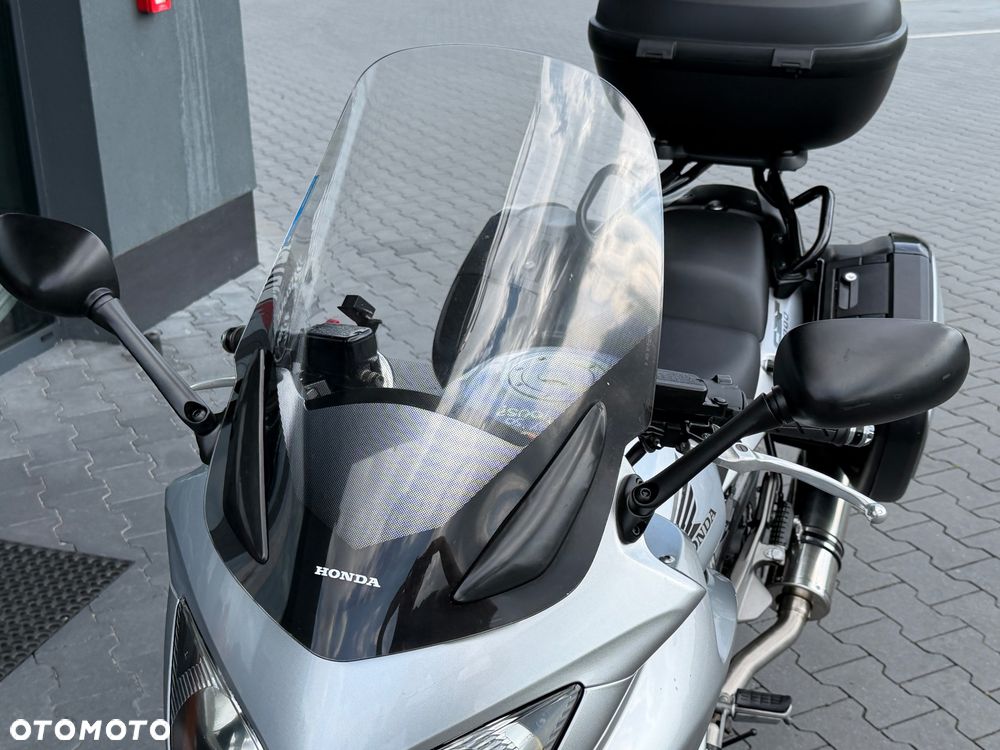 Honda CBF - 38