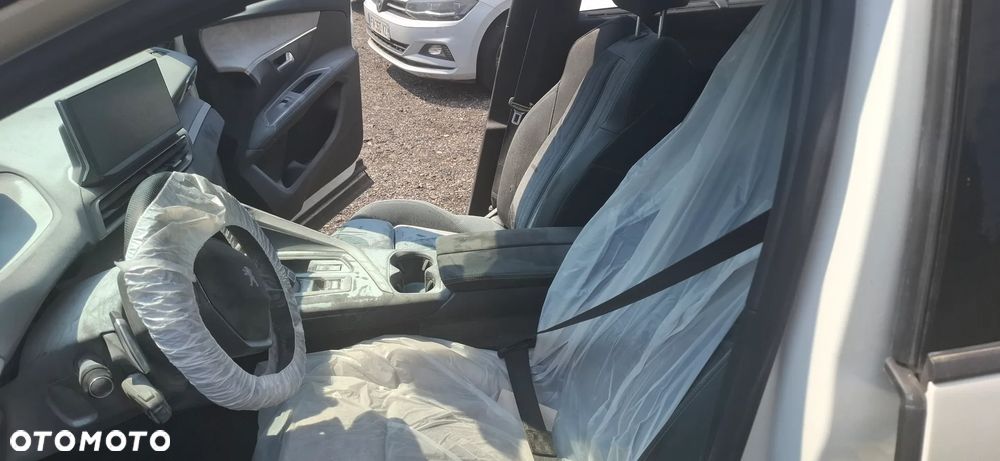 Peugeot 5008 PureTech 130 EAT8 Stop & Start GT - 9