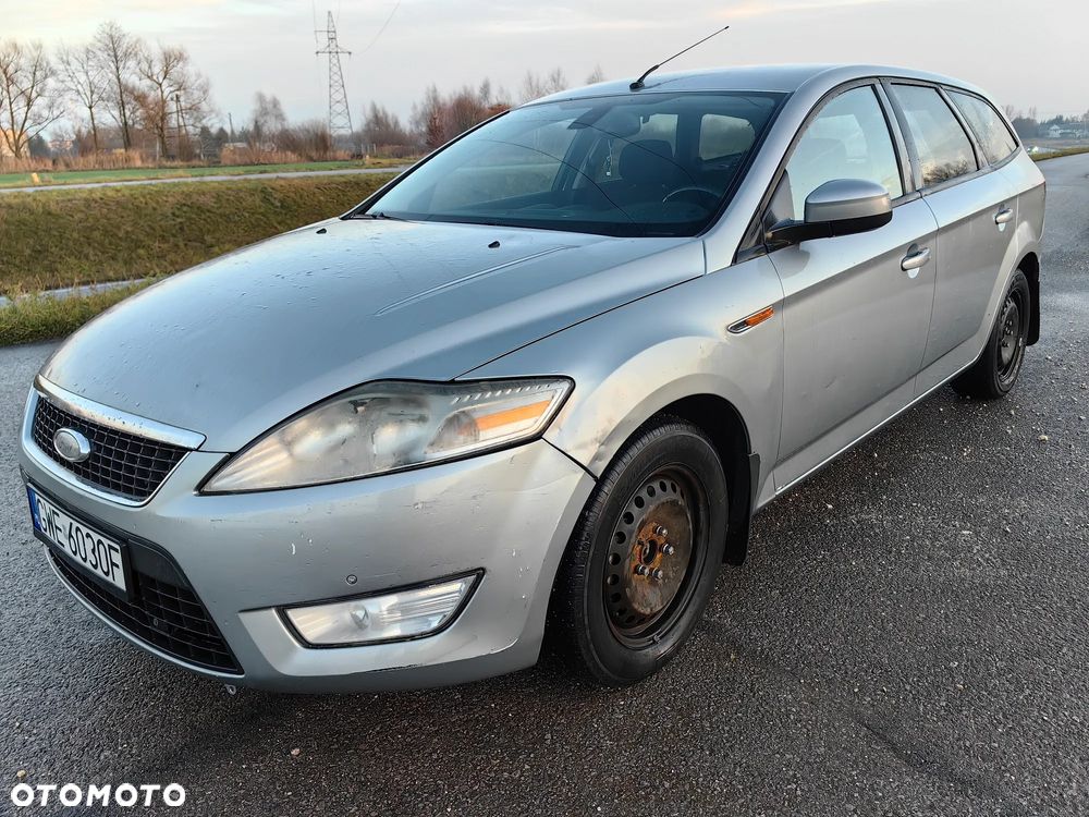 Ford Mondeo 2.0 Ambiente - 2