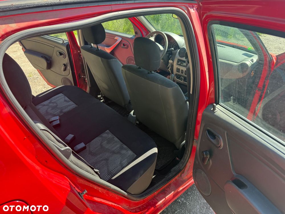 Dacia Sandero - 13