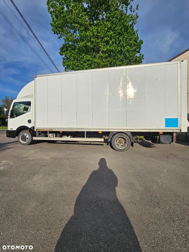 Nissan Cabstar - 1