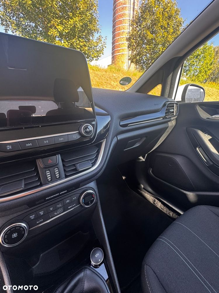 Ford Fiesta 1.5 TDCi COOL&CONNECT - 11