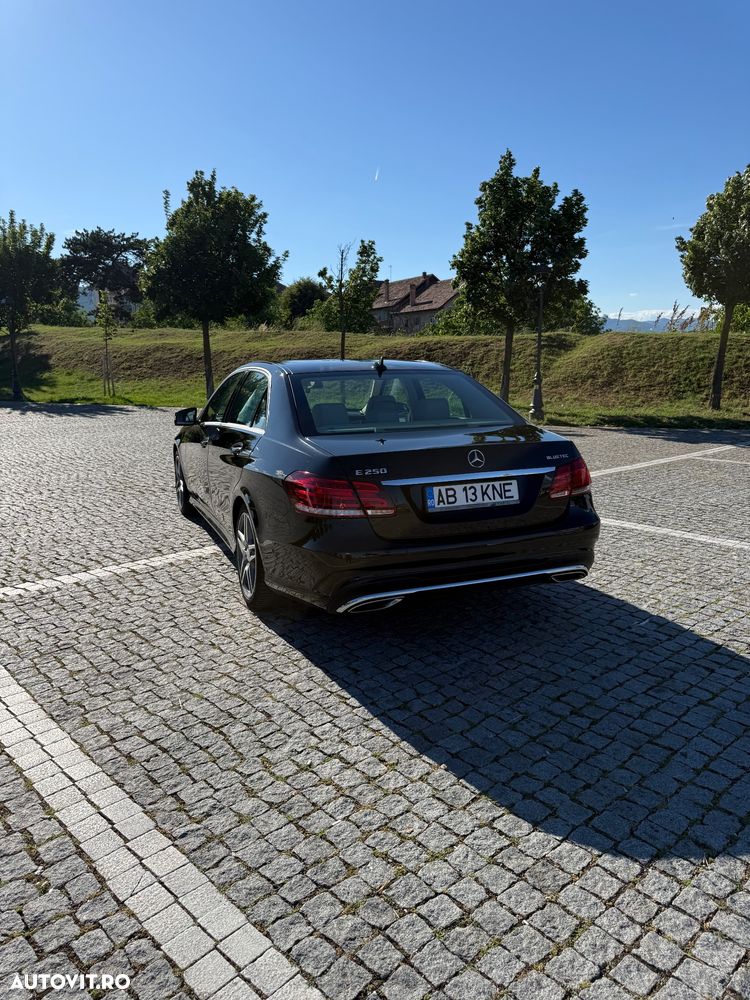 Mercedes-Benz E 250 BlueTEC 4MATIC - 3