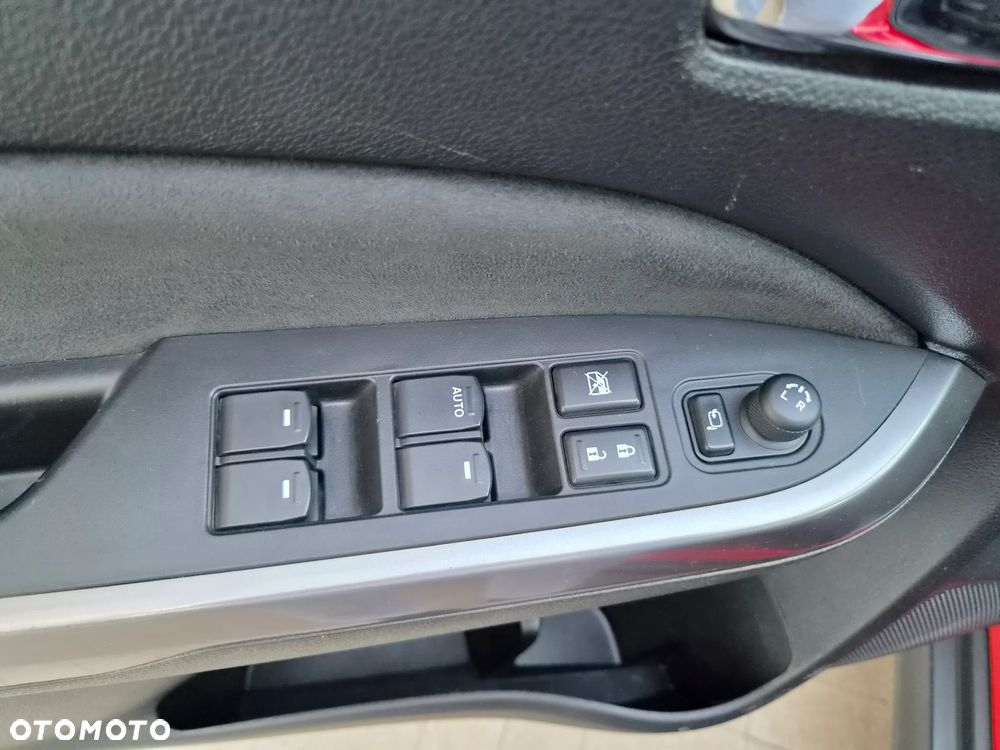 Suzuki Vitara - 12