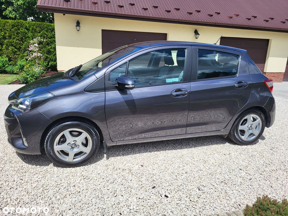 Toyota Yaris 1.5 Premium CVT - 8