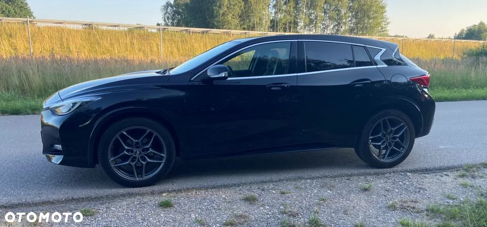 Infiniti Q30 1.5d Premium - 9