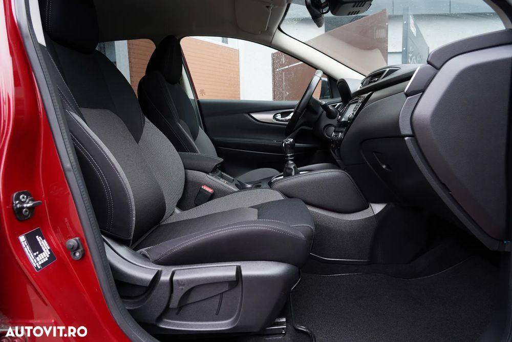 Nissan Qashqai 1.6 DIG-T N-Connecta - 7