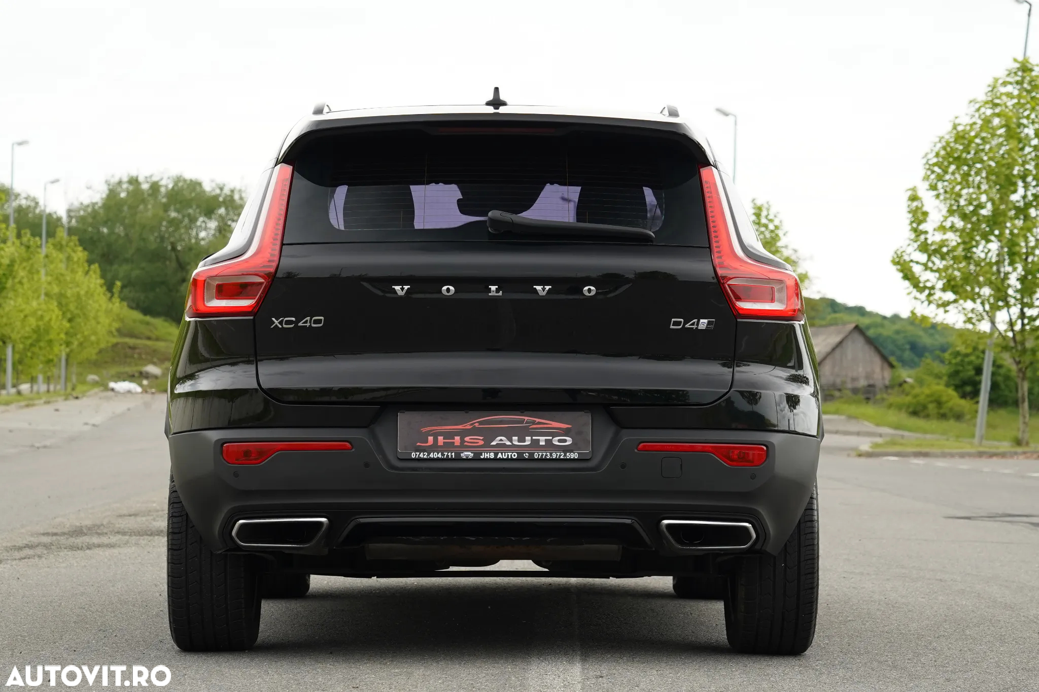 Volvo XC 40 D4 AWD Geartronic R-Design - 22