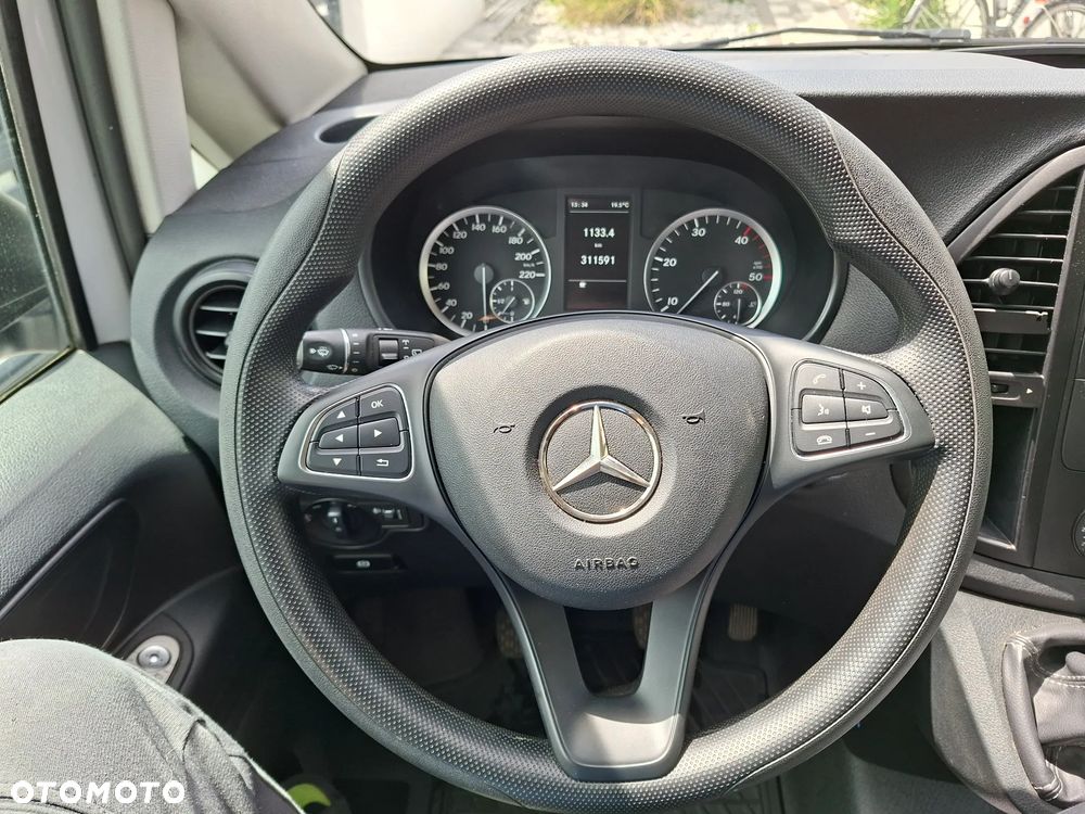 Mercedes-Benz VITO - 9