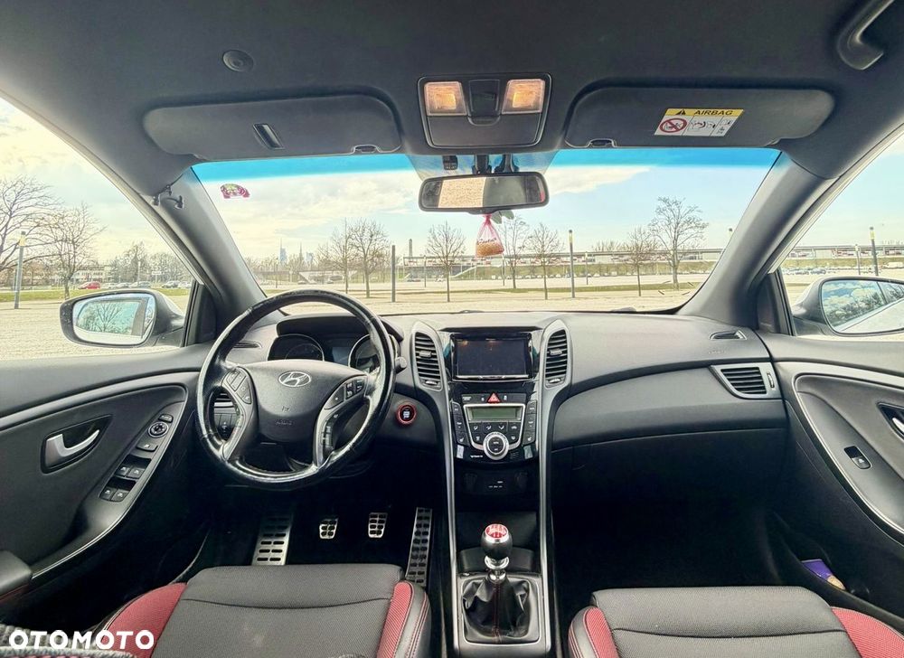 Hyundai i30 1.6 T GDI Turbo - 23