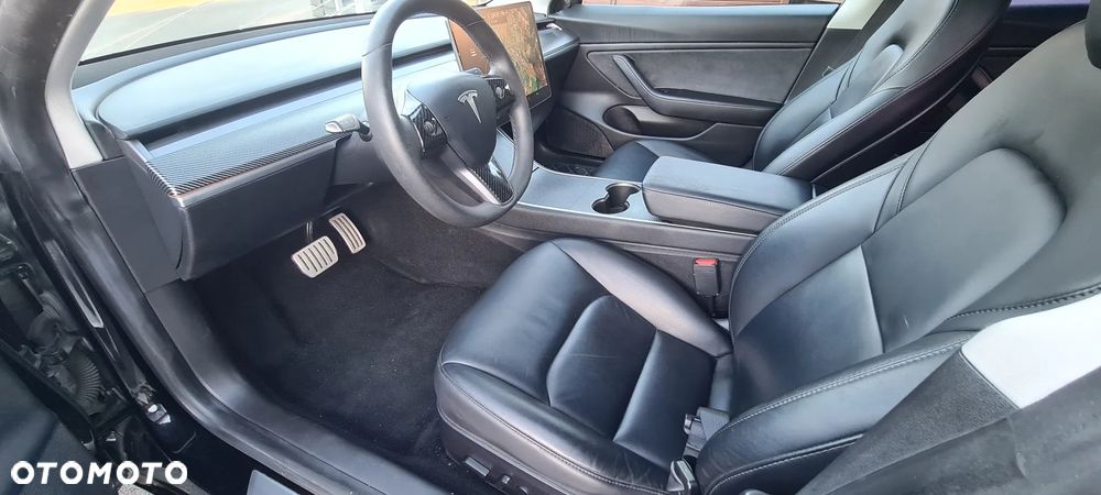 Tesla Model 3 - 13