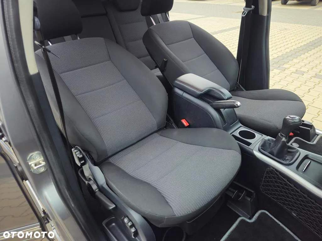 Mercedes-Benz Klasa B 180 CDI DPF Special Edition - 27