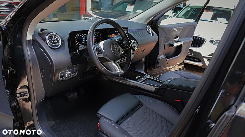 Mercedes-Benz GLA 200 - 13